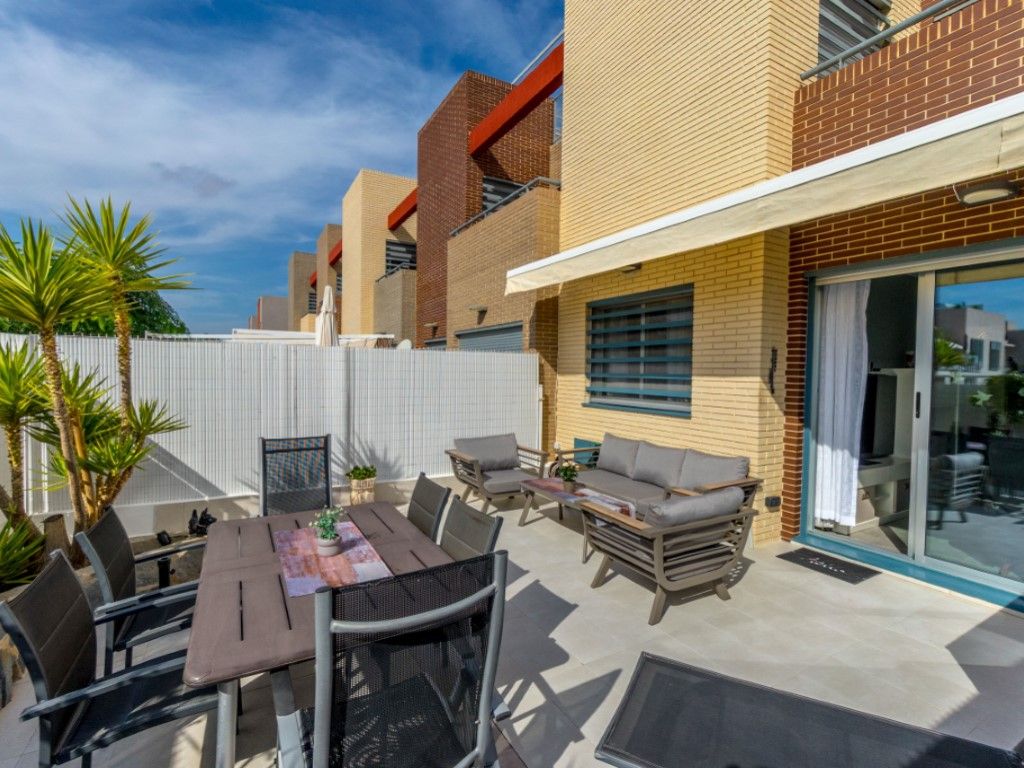 Terrace of Apartment for sale in Torrevieja  with Air Conditioner, Private garden and Oven