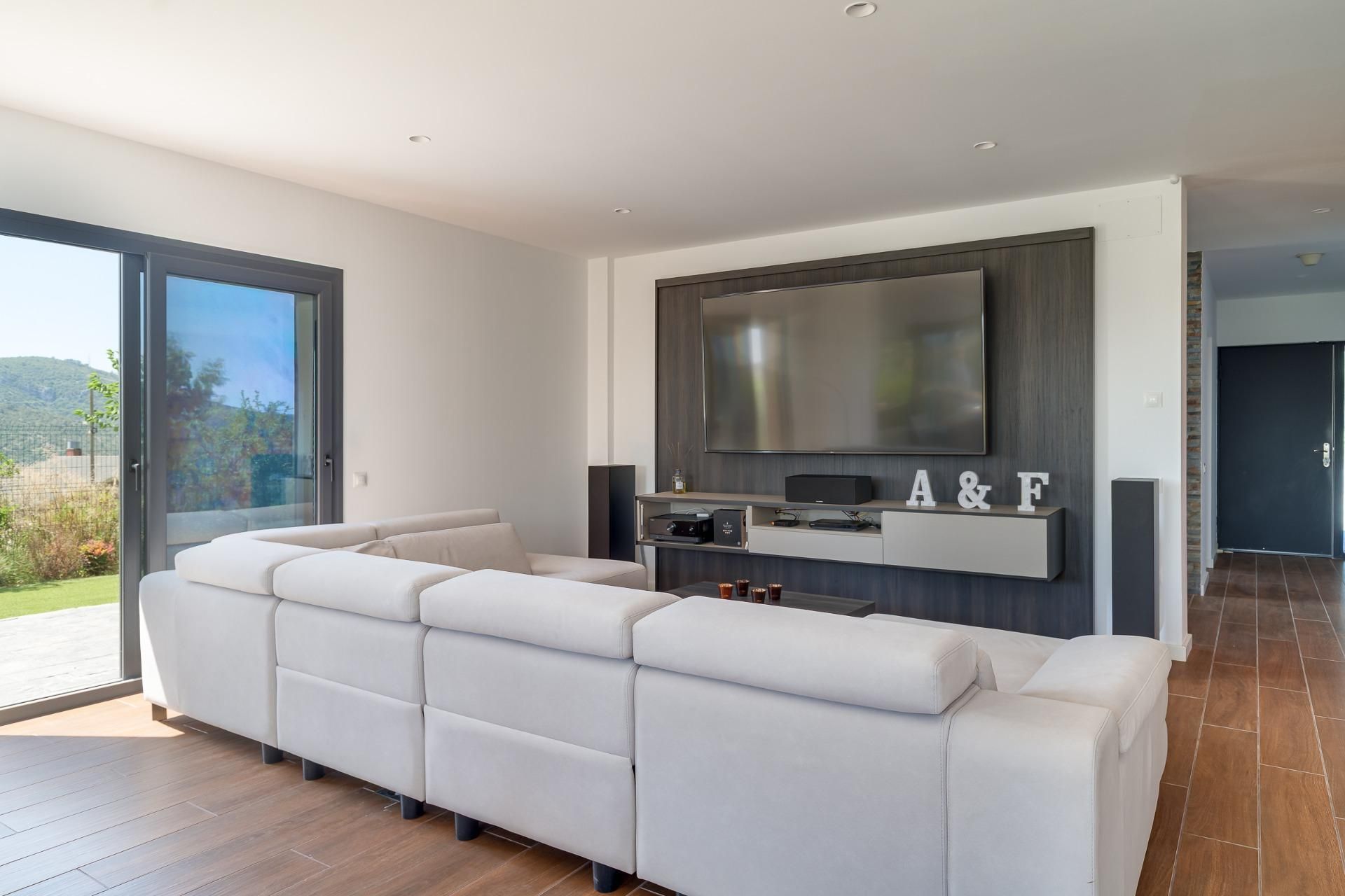 Sala d'estar de Casa o xalet en venda en Olesa de Bonesvalls amb Aire condicionat, Calefacció i Jardí privat