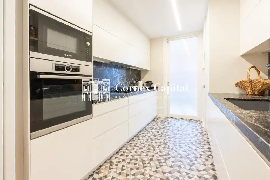 Cocina de Piso en venta en Barcelona con Aire acondicionado, Calefacción y Terraza