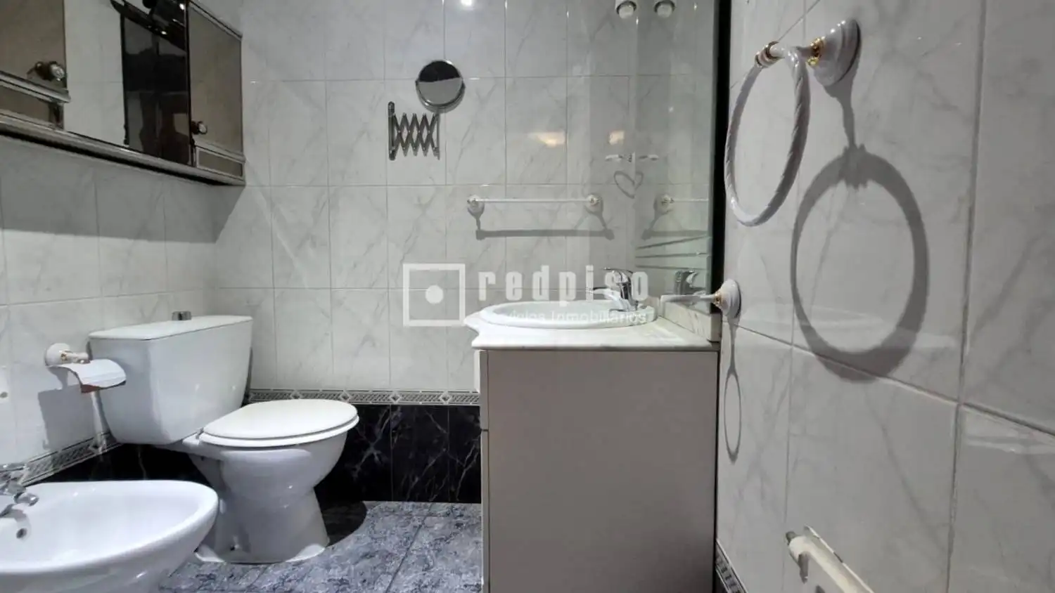 Bathroom of Houses for sale in Getafe  with Air Conditioner, Heating and Private garden