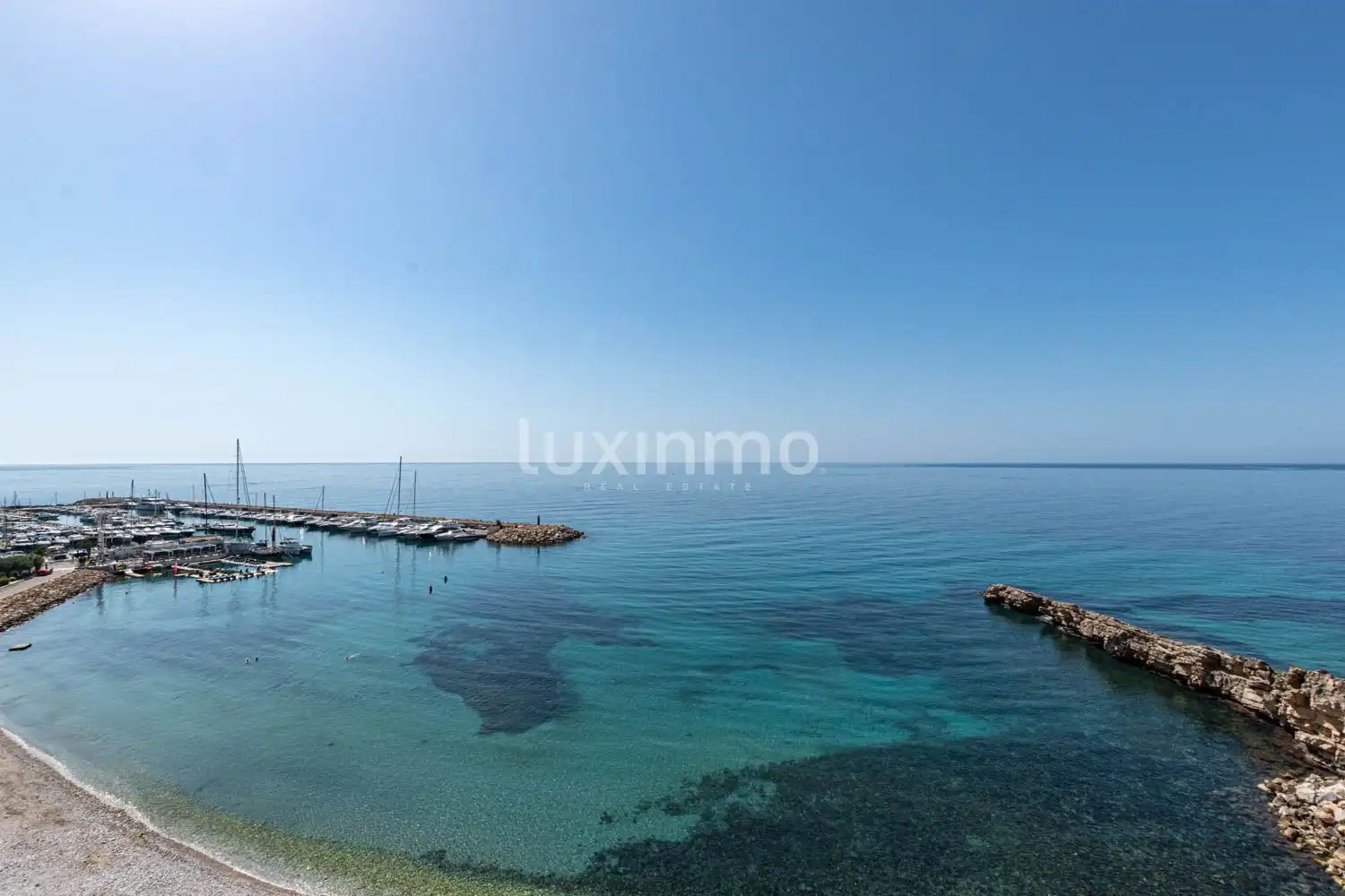 Dachboden zum Verkauf in Altea mit Klimaanlage, Heizung und Privatgarten