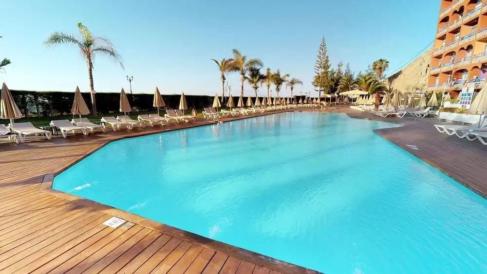 Schwimmbecken von Wohnungen zur Miete in Mogán mit Privatgarten, Terrasse und Gemeinschaftspool