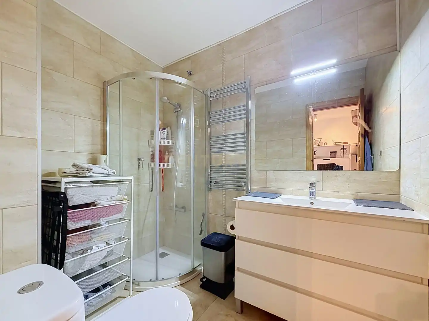Baño de Apartamento en venta en Torrevieja con Aire acondicionado y Piscina comunitaria