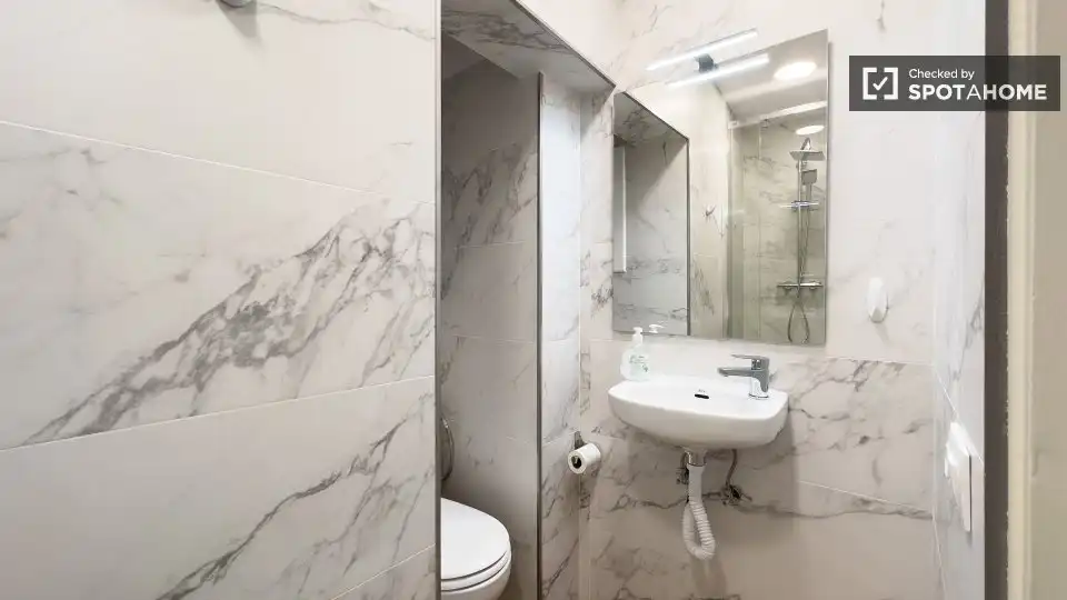 Flat with terrace to rent in Ciutat Vella, imagen 8