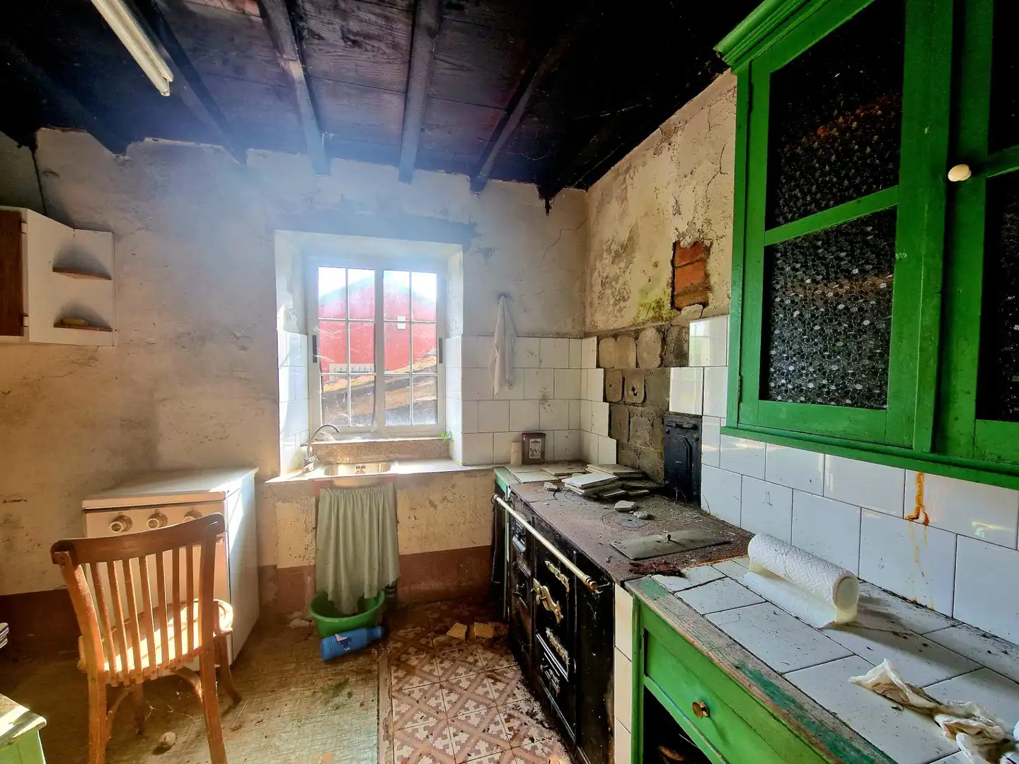 Küche von Country house zum Verkauf in Boal mit Privatgarten und Möbliert