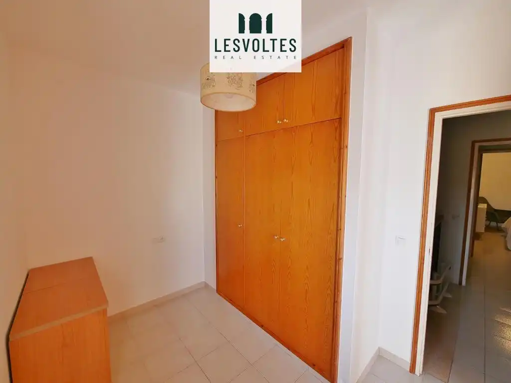 Bedroom of Flat for sale in Verges  with Air Conditioner, Heating and Terrace