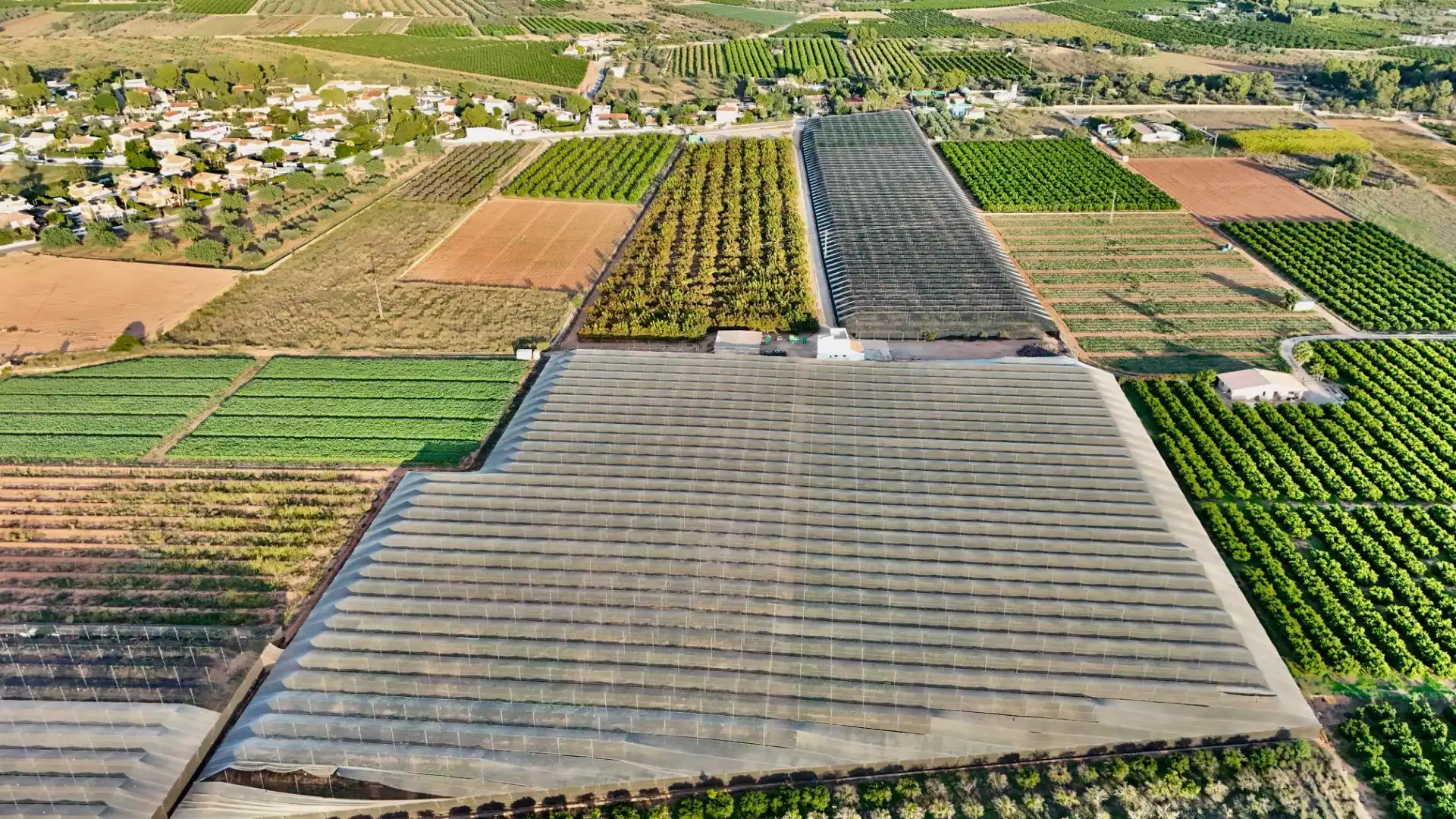 Jardí de Finca rústica en venda en Urbanizaciones  