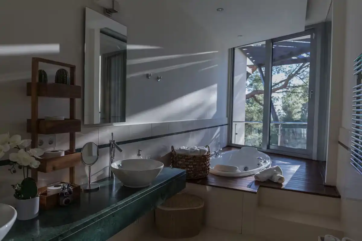 Bathroom of Detached homes for sale in Marbella  with Air Conditioner, Terrace and Storage room