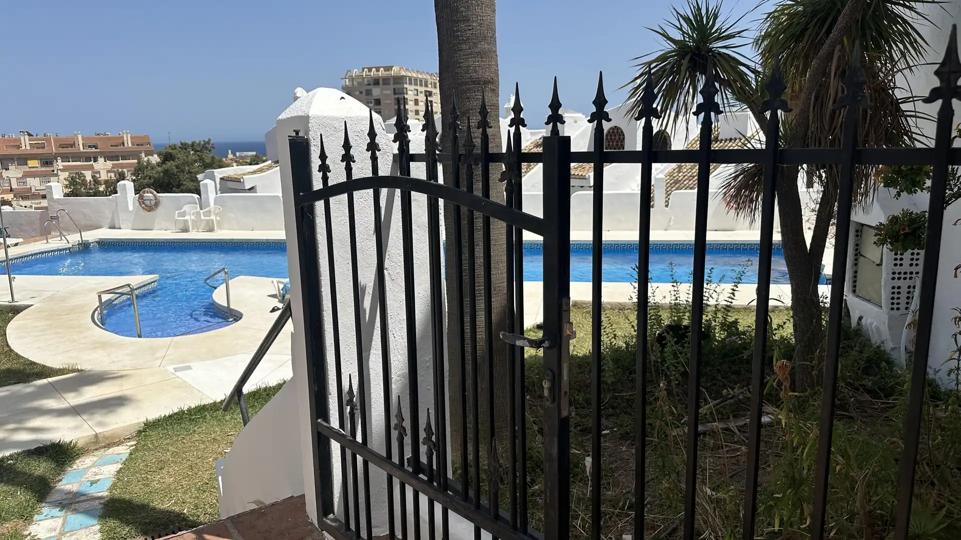 Casa aparellada amb piscina de lloguer a 1 Calle de Finlandia, imagen 31