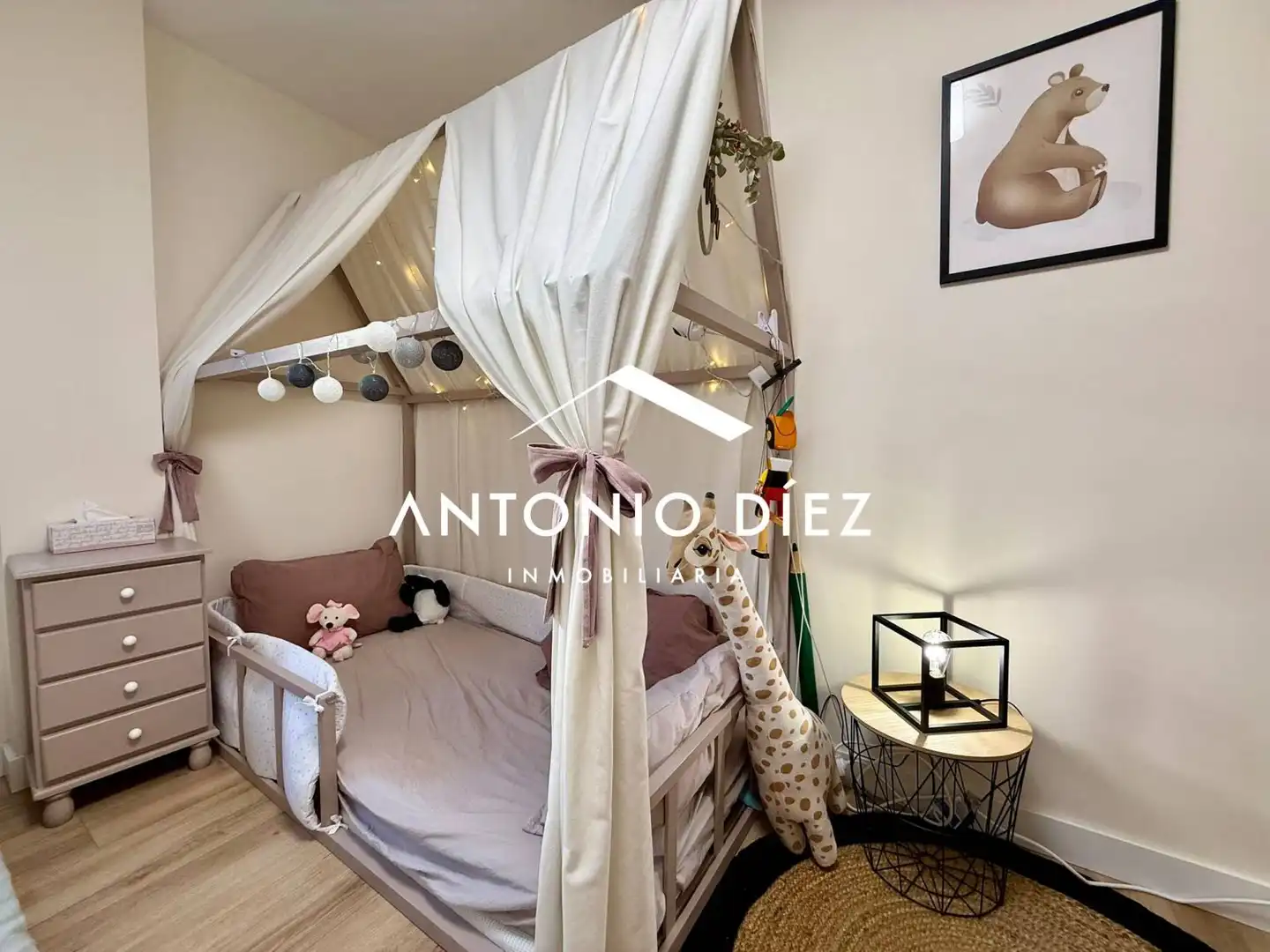 Bedroom of Flat for sale in Aspe  with Air Conditioner, Heating and Storage room
