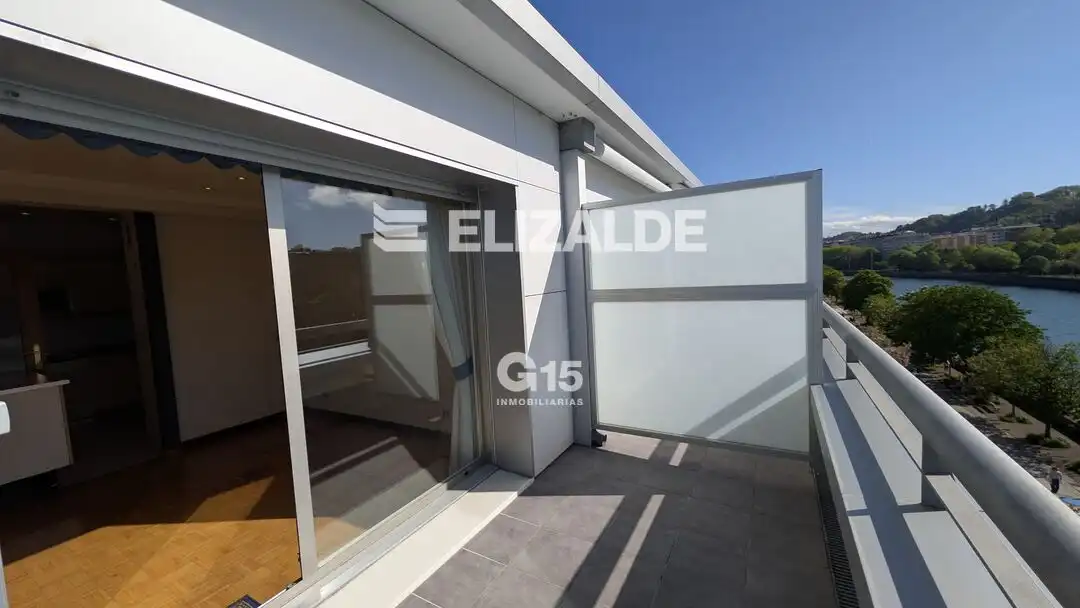 Terraza de Piso en venta en Donostia - San Sebastián  con Calefacción, Terraza y Trastero