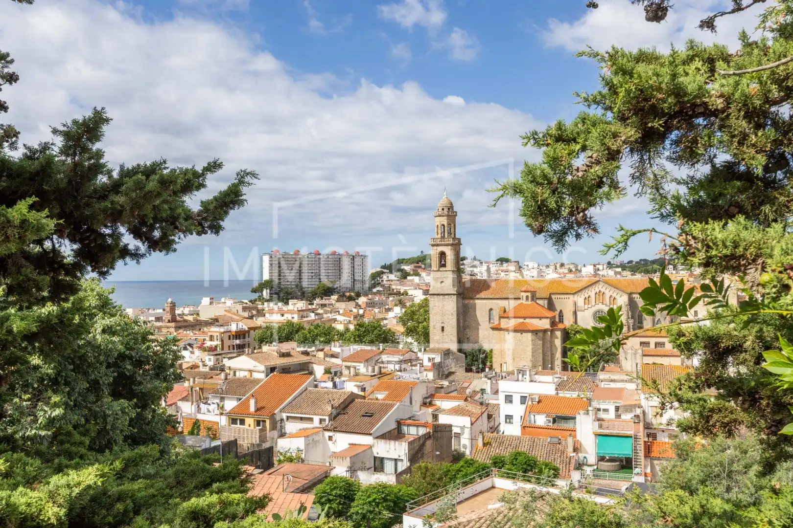 Vista exterior de Casa o xalet en venda en Canet de Mar amb Calefacció, Jardí privat i Terrassa