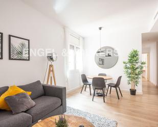 Sala d'estar de Apartament de lloguer en  Barcelona Capital amb Aire condicionat, Calefacció i Parquet
