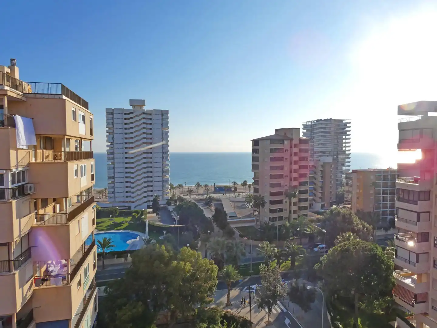 Vista exterior de Pis de lloguer en Alicante / Alacant amb Aire condicionat, Calefacció i Moblat