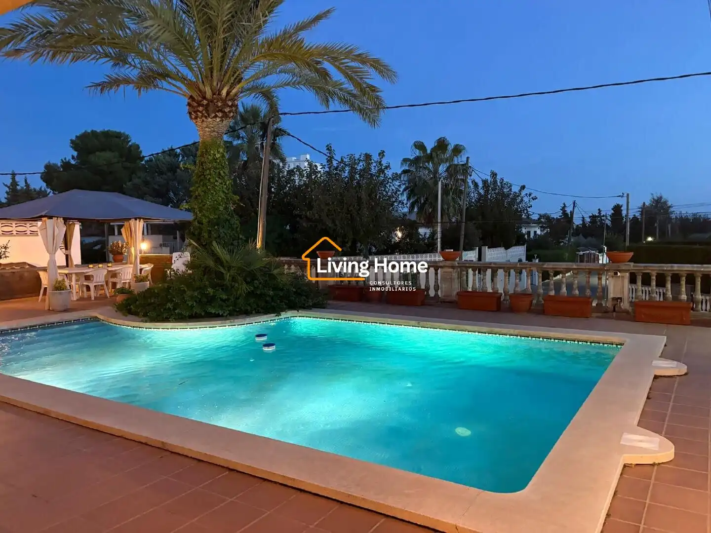 Exterior view of Houses for sale in Cambrils
