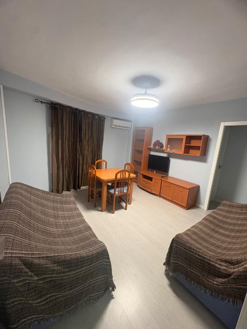 Dormitori de Pis en venda en  Jaén Capital amb Aire condicionat i Moblat