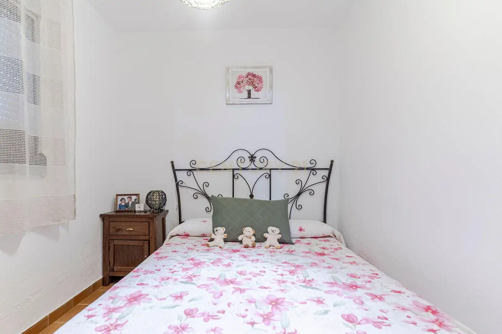 Habitación de Casa o chalet en venta en Güéjar Sierra con Jardín privado, Trastero y Piscina
