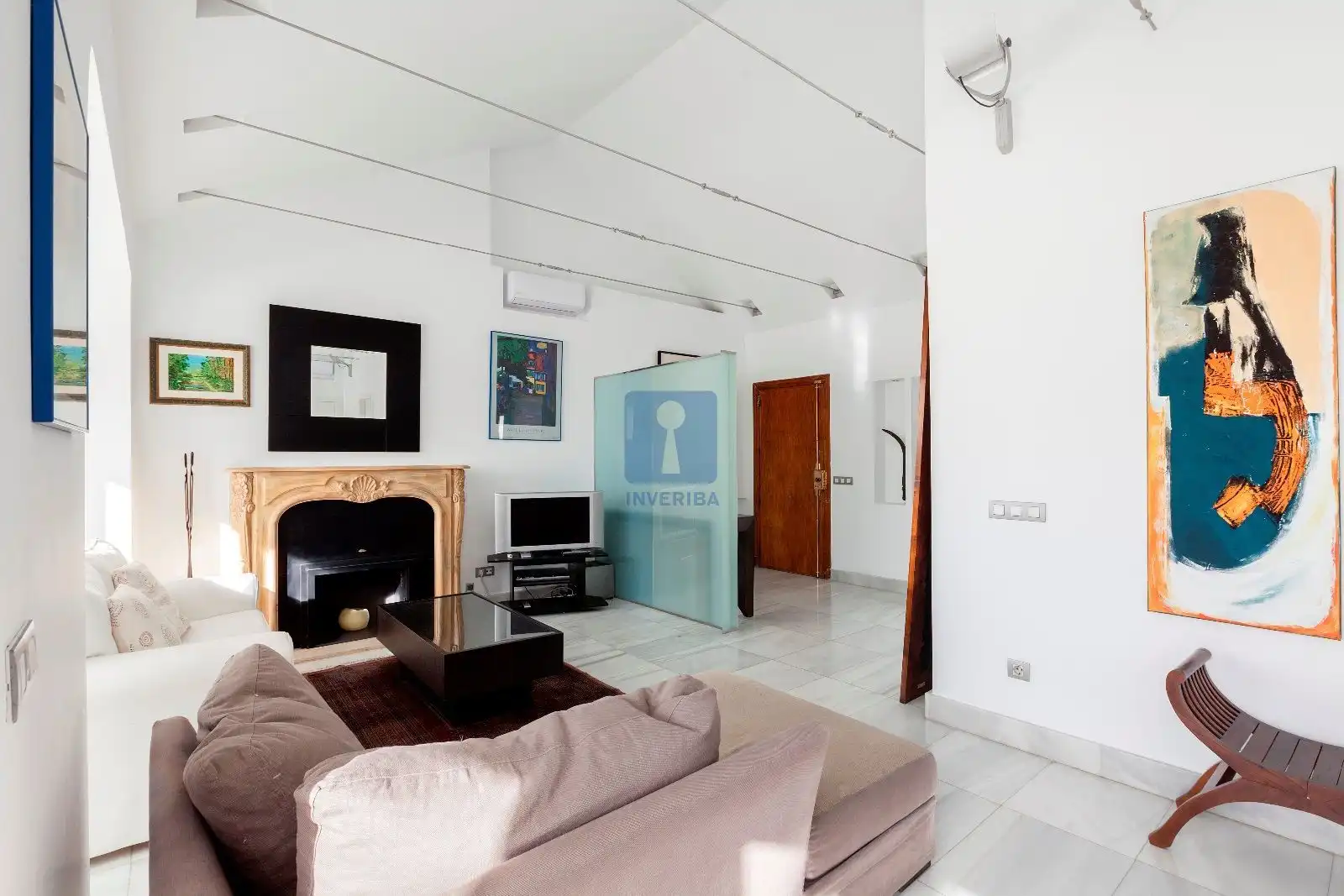 Living room of Attic for rent in Madrid  with Air Conditioner, Heating and Storage room