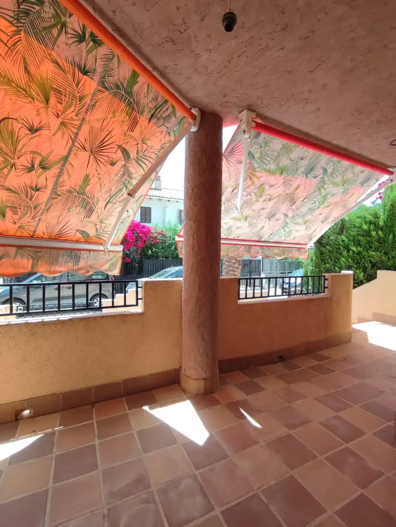 Bungalow con piscina in vendita a Calle Júpiter 9, imagen 6
