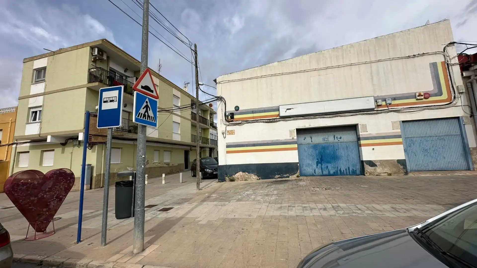 Exterior view of Industrial buildings for sale in Petrer