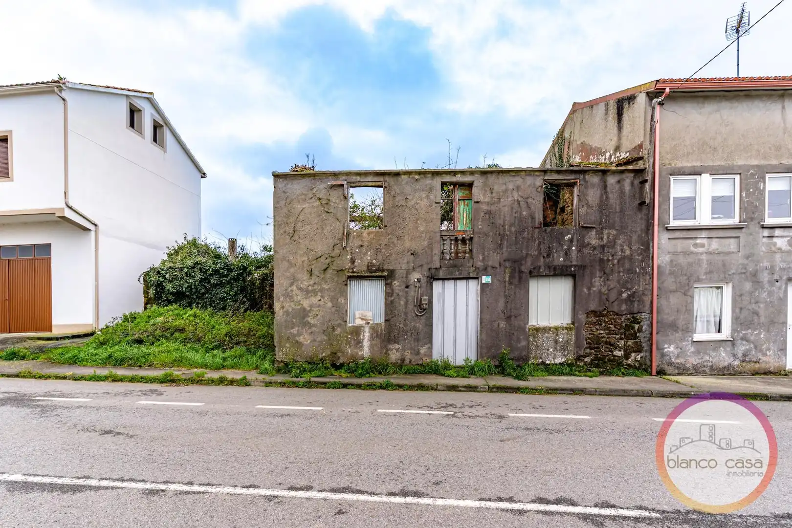 Exterior view of Houses for sale in Carballo  with Private garden