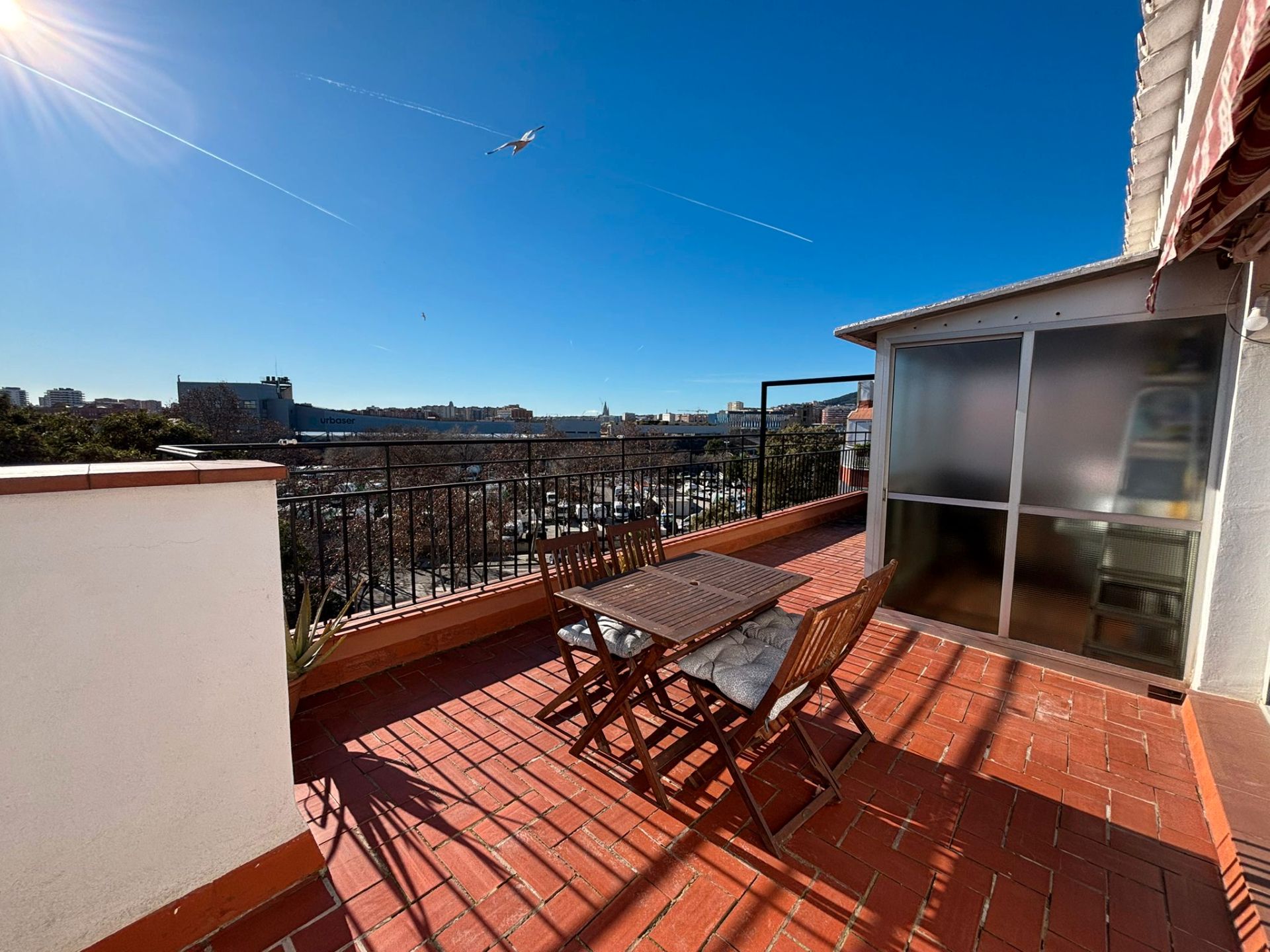 Terraza de Ático en venta en  Barcelona Capital con Calefacción, Terraza y Horno