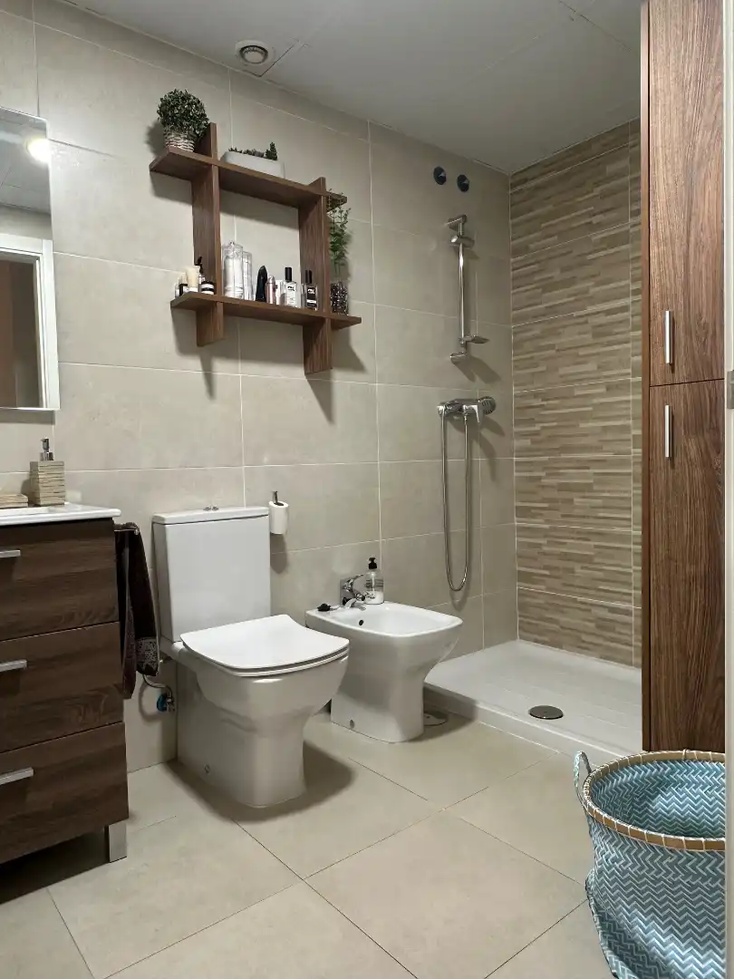 Baño de Piso en venta en Badajoz con Aire acondicionado, Parquet y Balcón