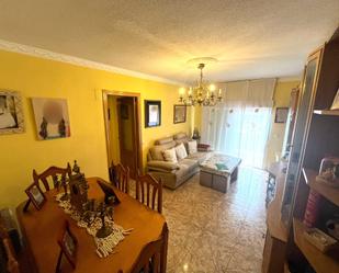 Living room of Flat for sale in Parla  with Terrace, Storage room and Furnished