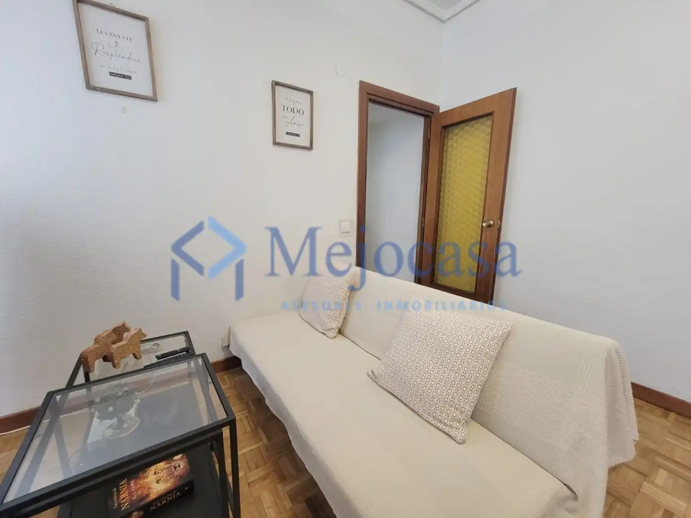 Living room of Flat for sale in Madrid  with Heating, Parquet flooring and Terrace