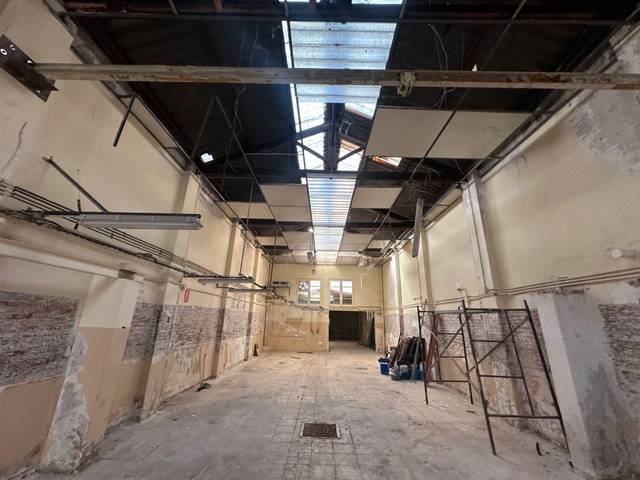 Nave industrial en Alquiler en Carrer de la Torre dels Pardals, 11 en El Guinardó