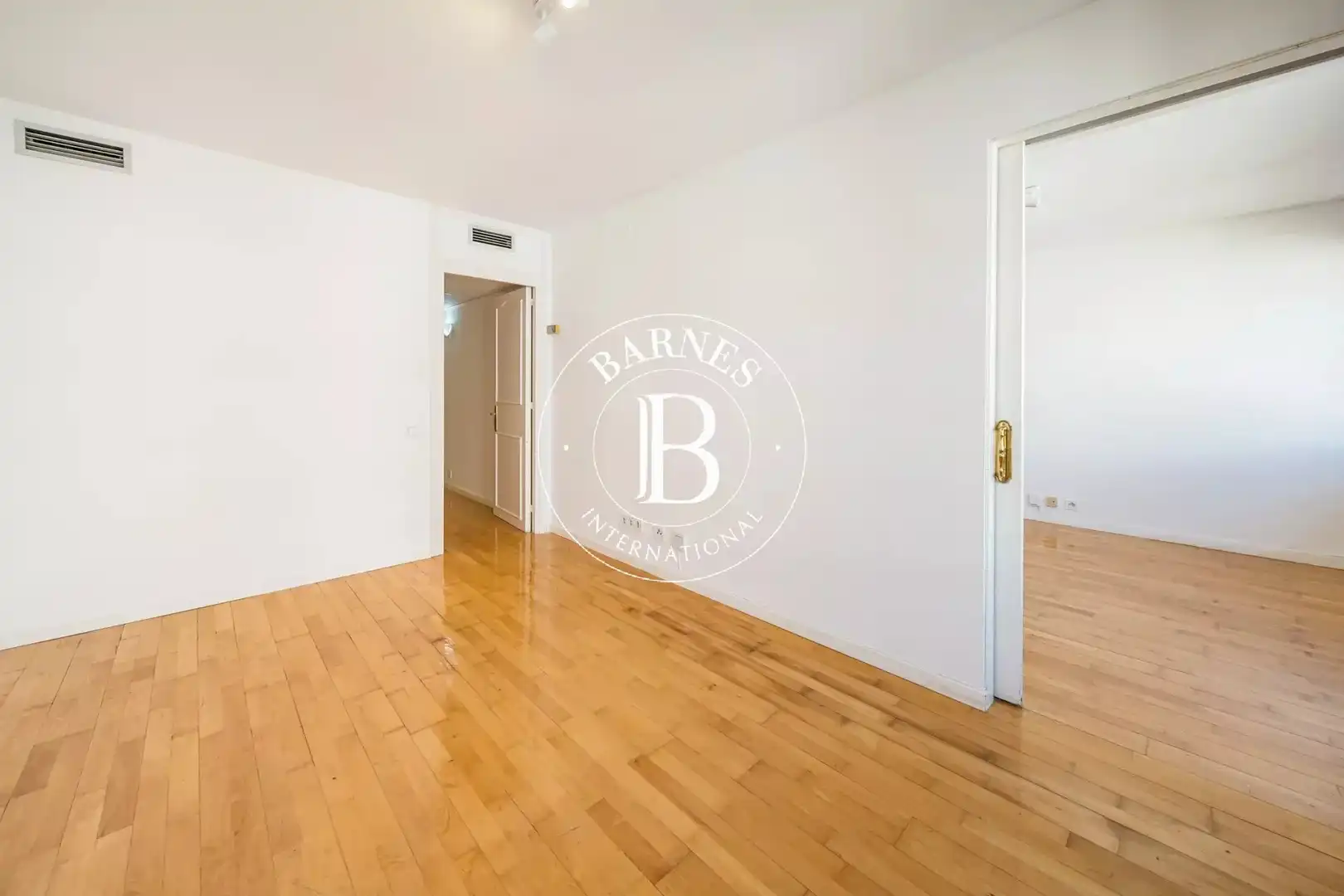 Exterior view of Flat for rent in Madrid  with Air Conditioner, Heating and Private garden