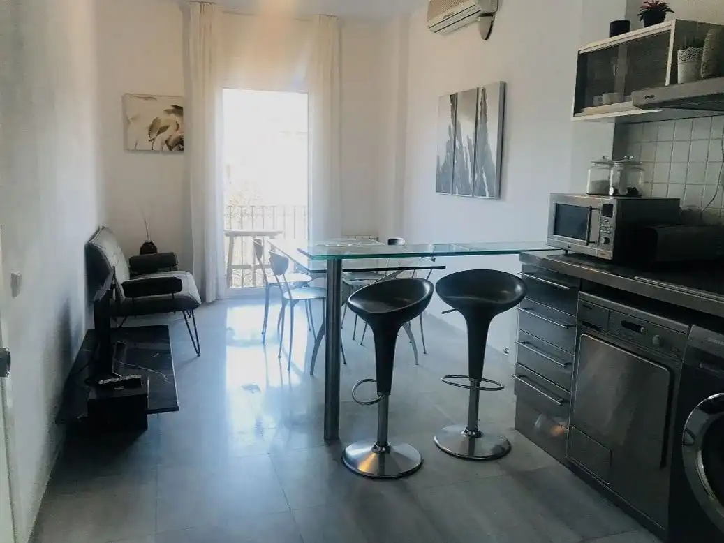 Menjador de Apartament per a compartir en Girona