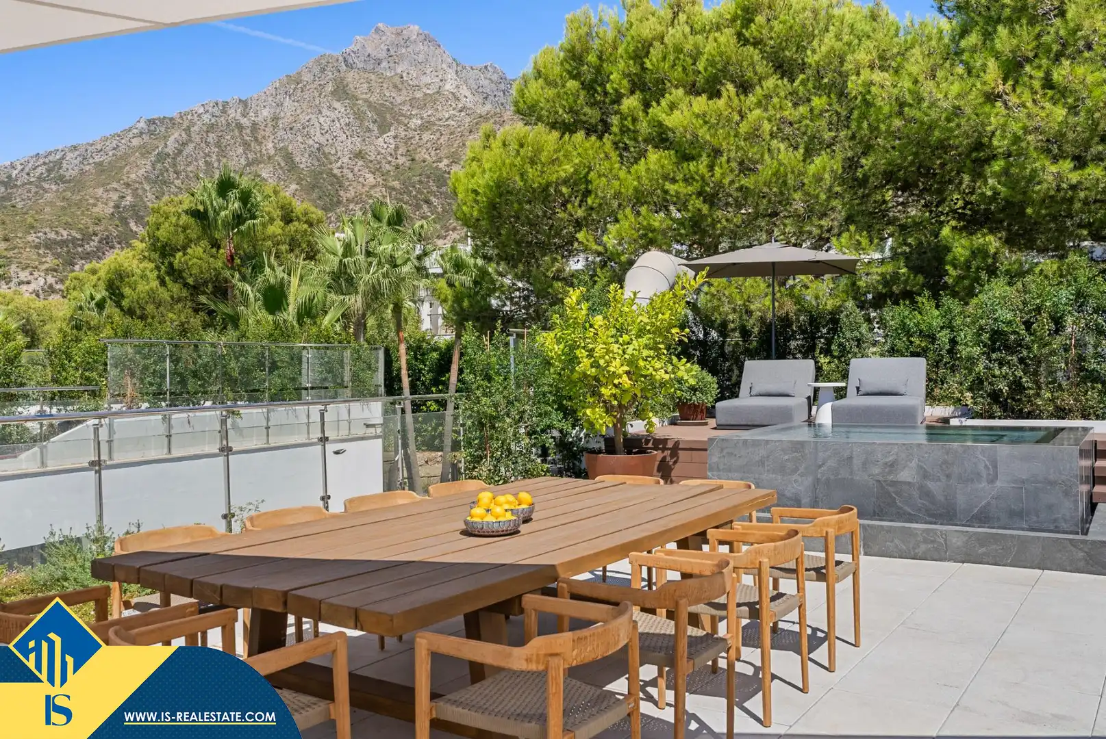 Chalet con piscina en venta en Milla de Oro, imagen 11