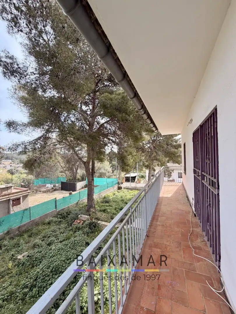 Vista exterior de Casa o xalet en venda en Cubelles amb Calefacció, Jardí privat i Forn