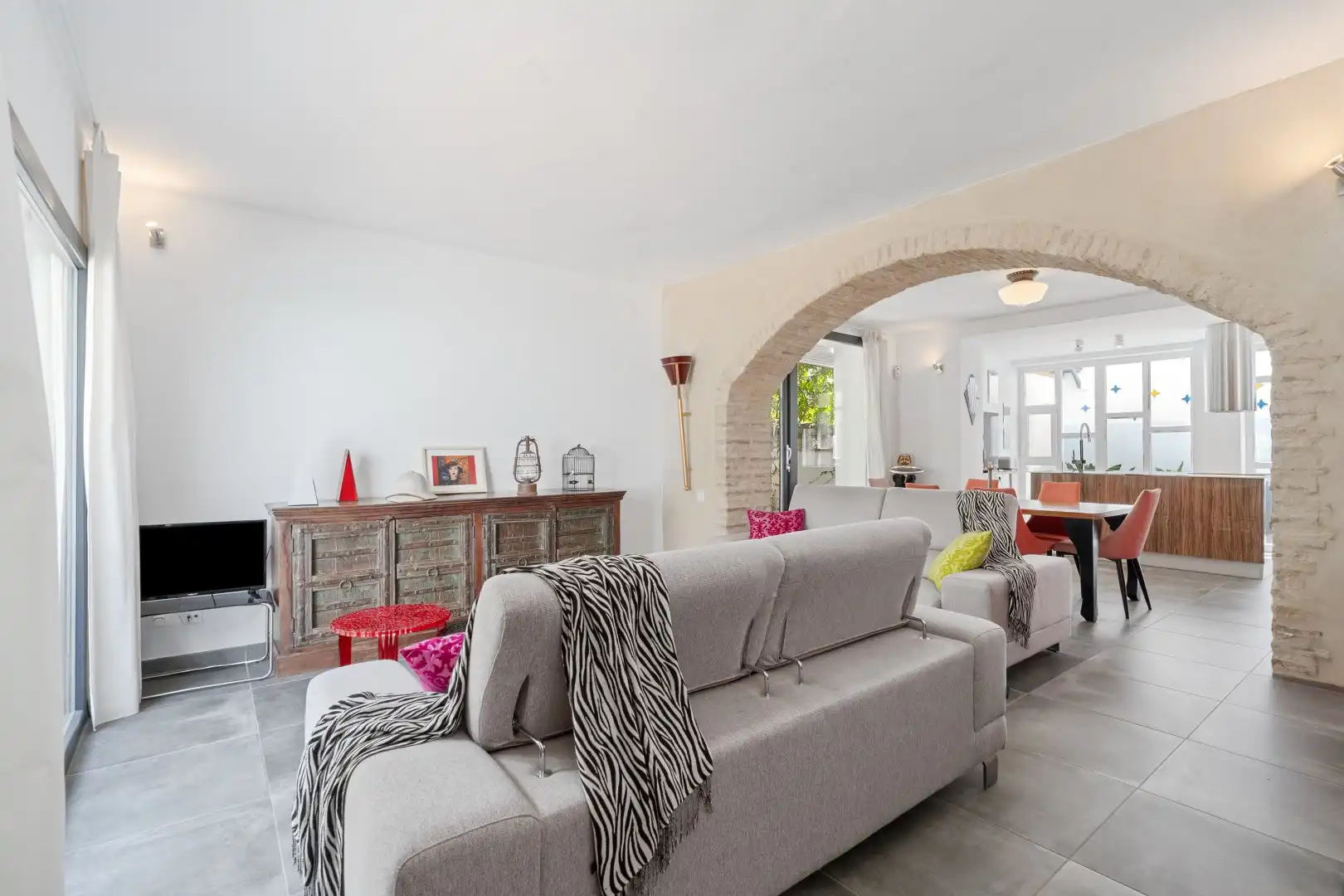 Sala de estar de Casa o chalet en venta en Granada con Aire acondicionado, Calefacción y Jardín privado