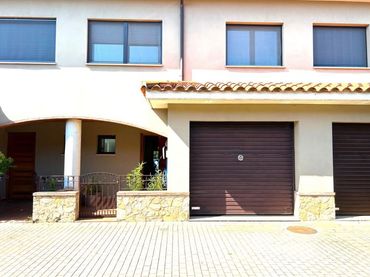 Adossat en venda a GARBI
