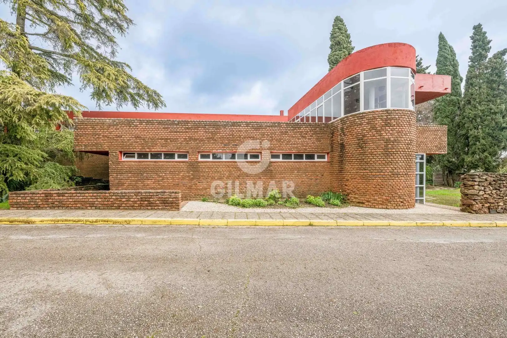 Vista exterior de Casa o chalet en venta en Valencina de la Concepción con Calefacción, Jardín privado y Piscina
