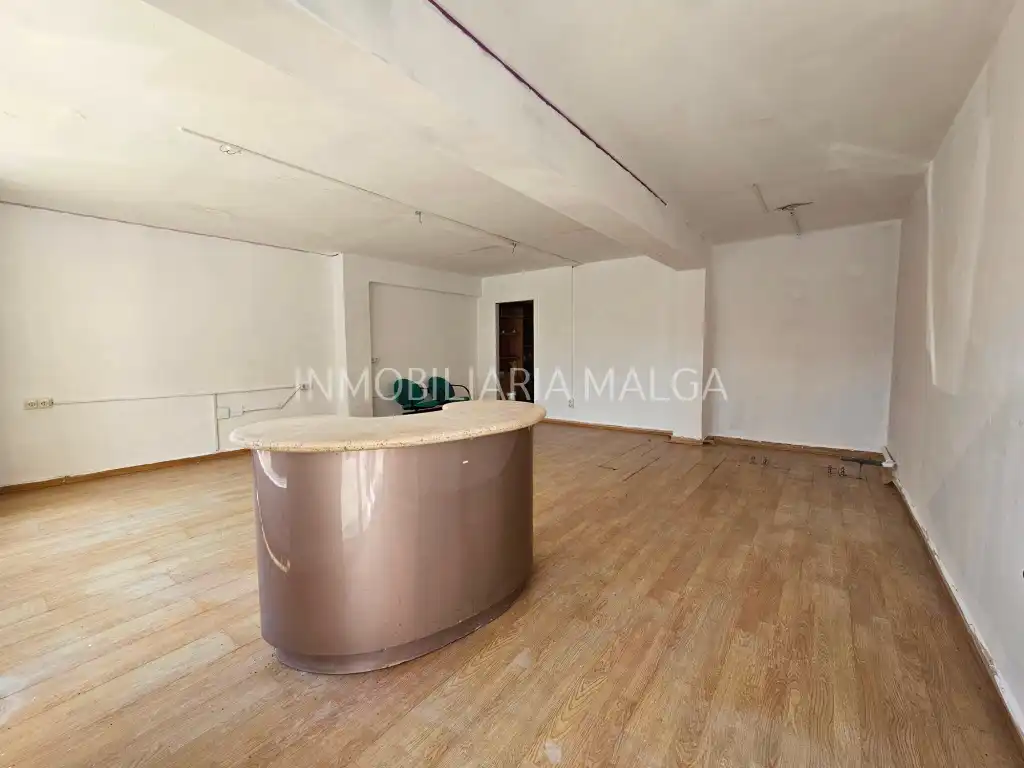 Business premises to rent in Avenida de la Reconquista 6, imagen 3