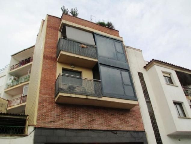 Exterior view of Garage for sale in El Vendrell
