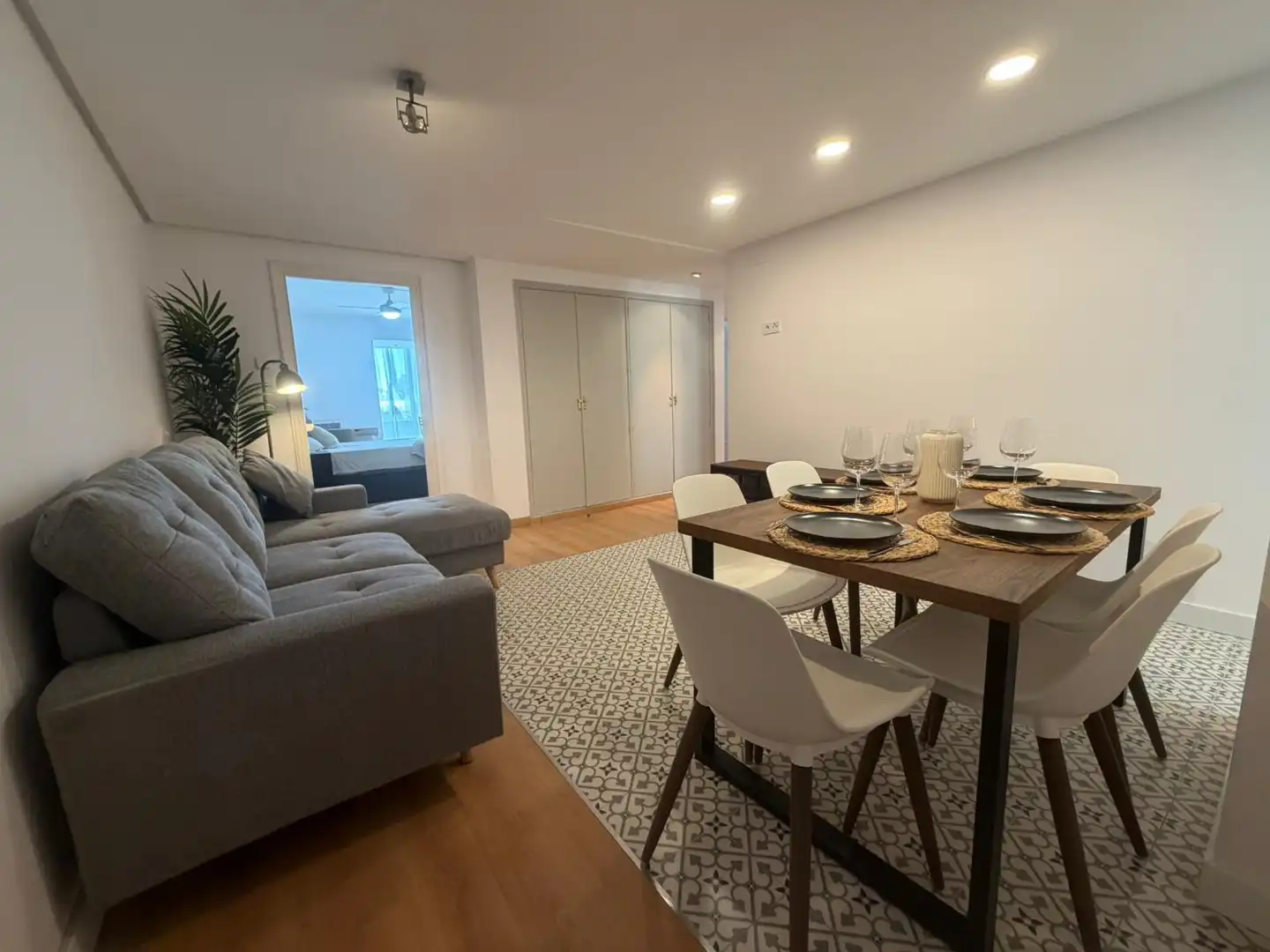 Dining room of Flat for share in Madrid  with Heating, Furnished and Washing machine