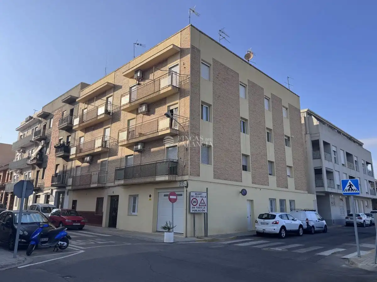 Vista exterior de Pis en venda en Quart de les Valls amb Aire condicionat, Calefacció i Traster