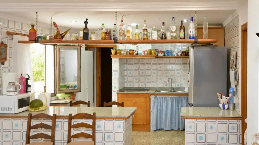 Cuina de Finca rústica en venda en Sa Pobla amb Jardí privat, Terrassa i Piscina comunitària