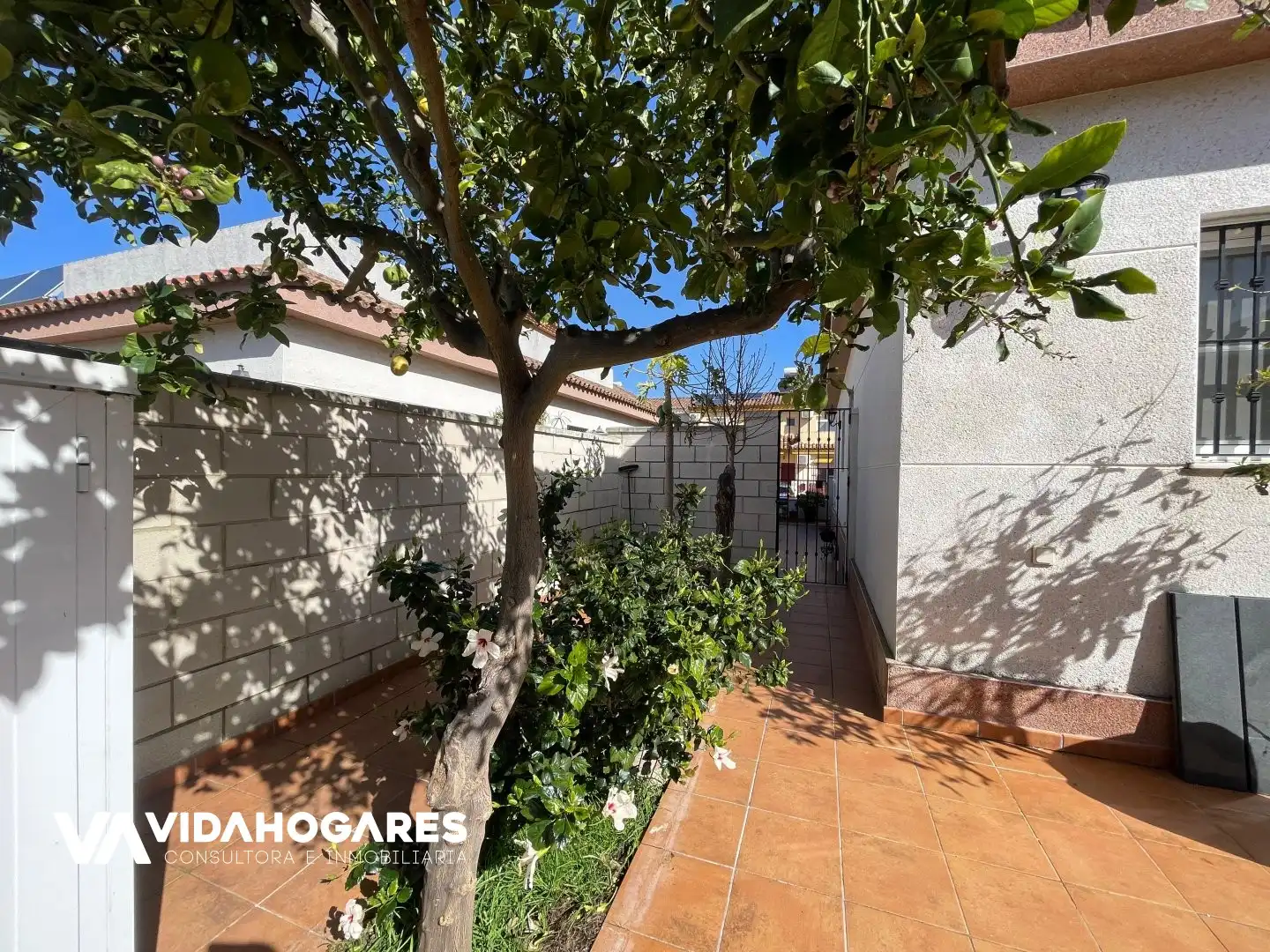 Exterior view of Houses for sale in Rota  with Air Conditioner, Heating and Terrace