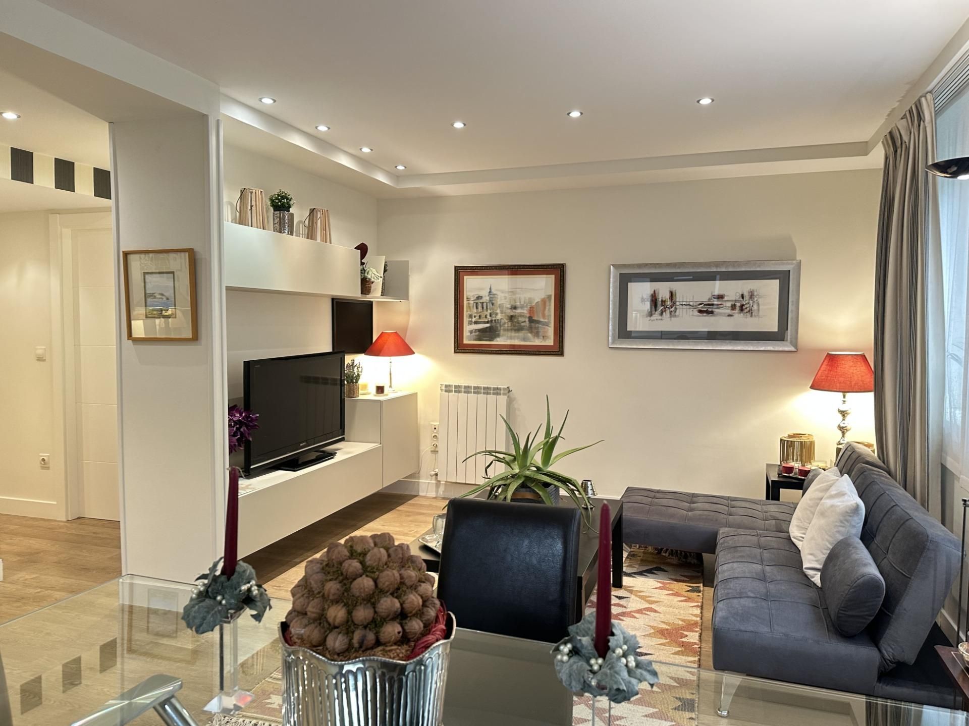 Living room of Flat for sale in Getxo 