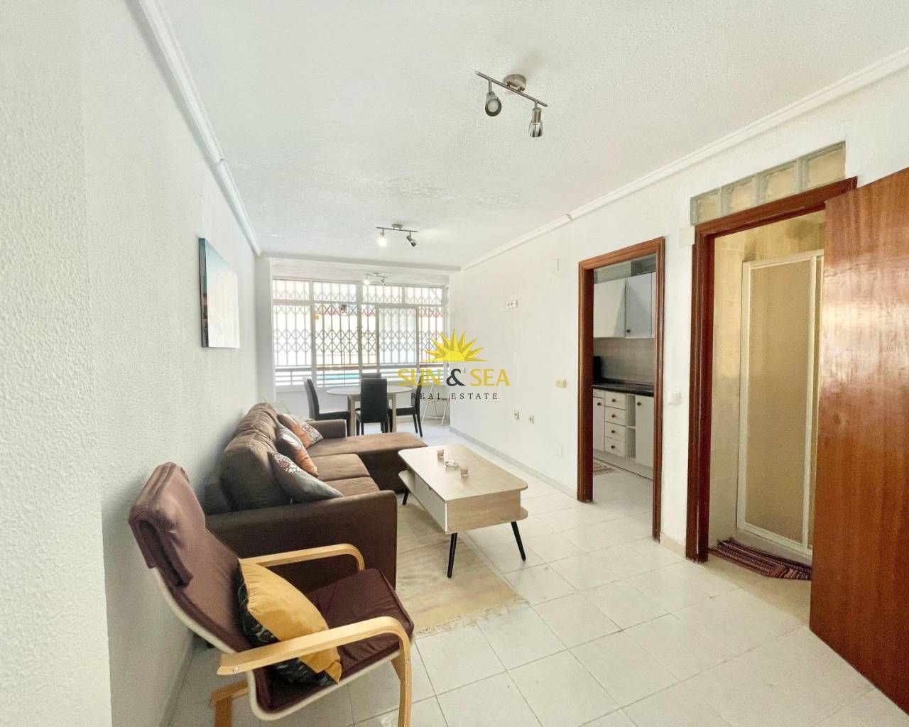 Exterior view of Planta baja for sale in Torrevieja  with Swimming Pool, Furnished and Oven