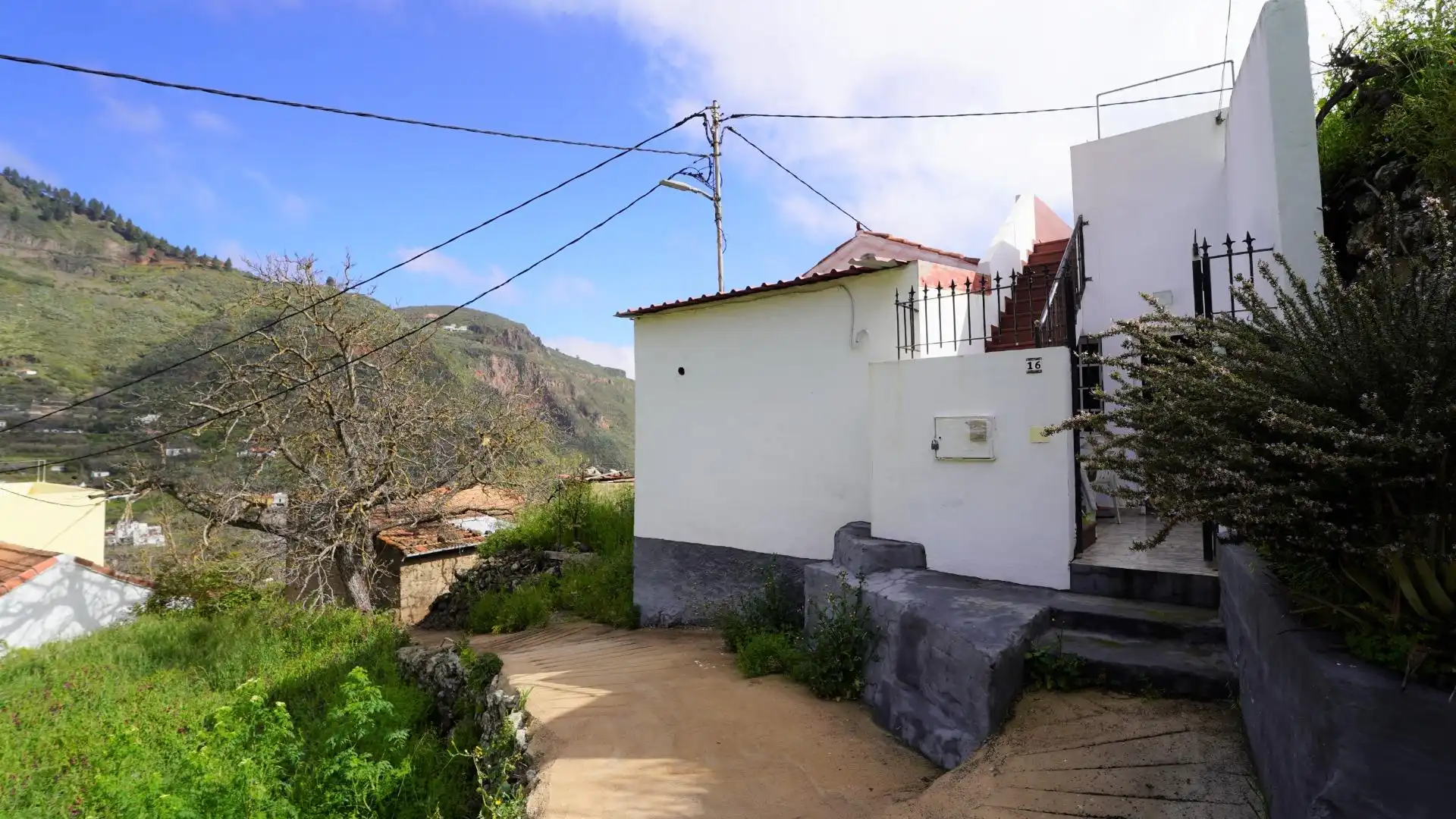 Vista exterior de Casa o xalet en venda en Vega de San Mateo amb Moblat