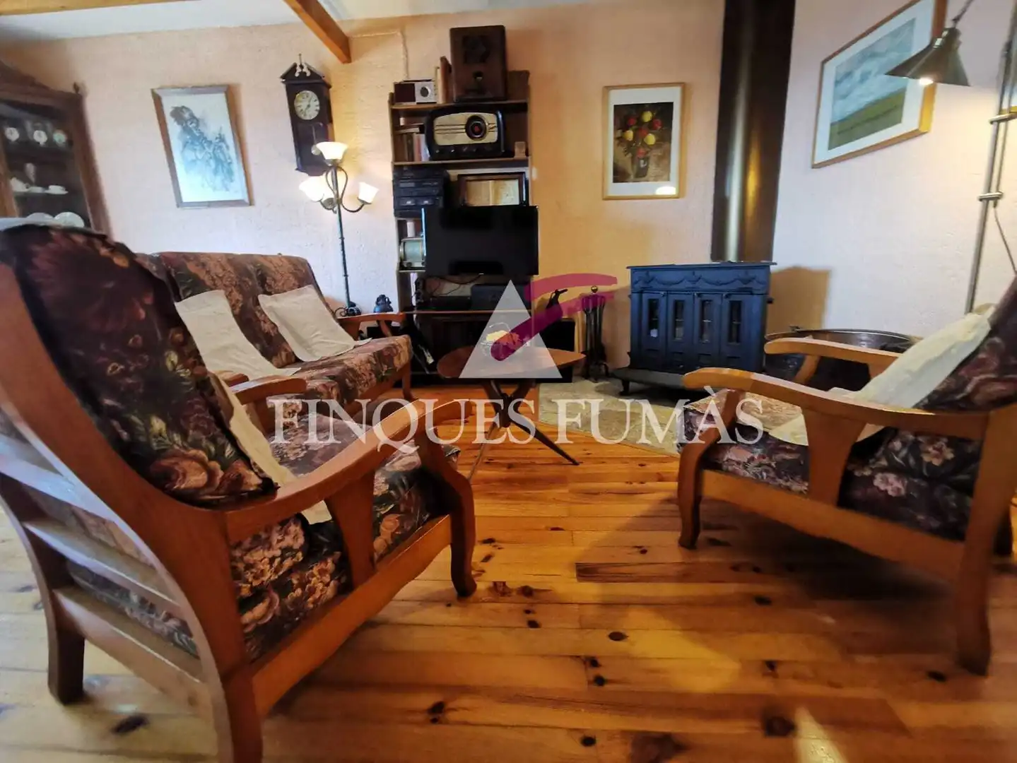 Sala de estar de Casa o chalet en venta en Savallà del Comtat con Calefacción, Trastero y Amueblado