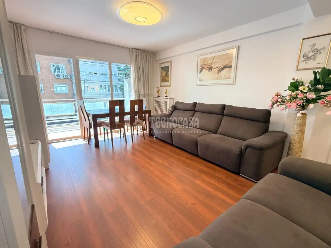 Sala de estar de Piso en venta en Madrid