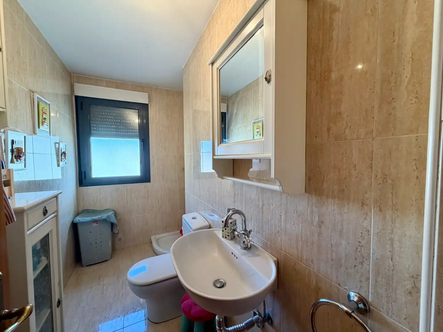 Baño de Piso en venta en Ponferrada con Calefacción, Trastero y Amueblado