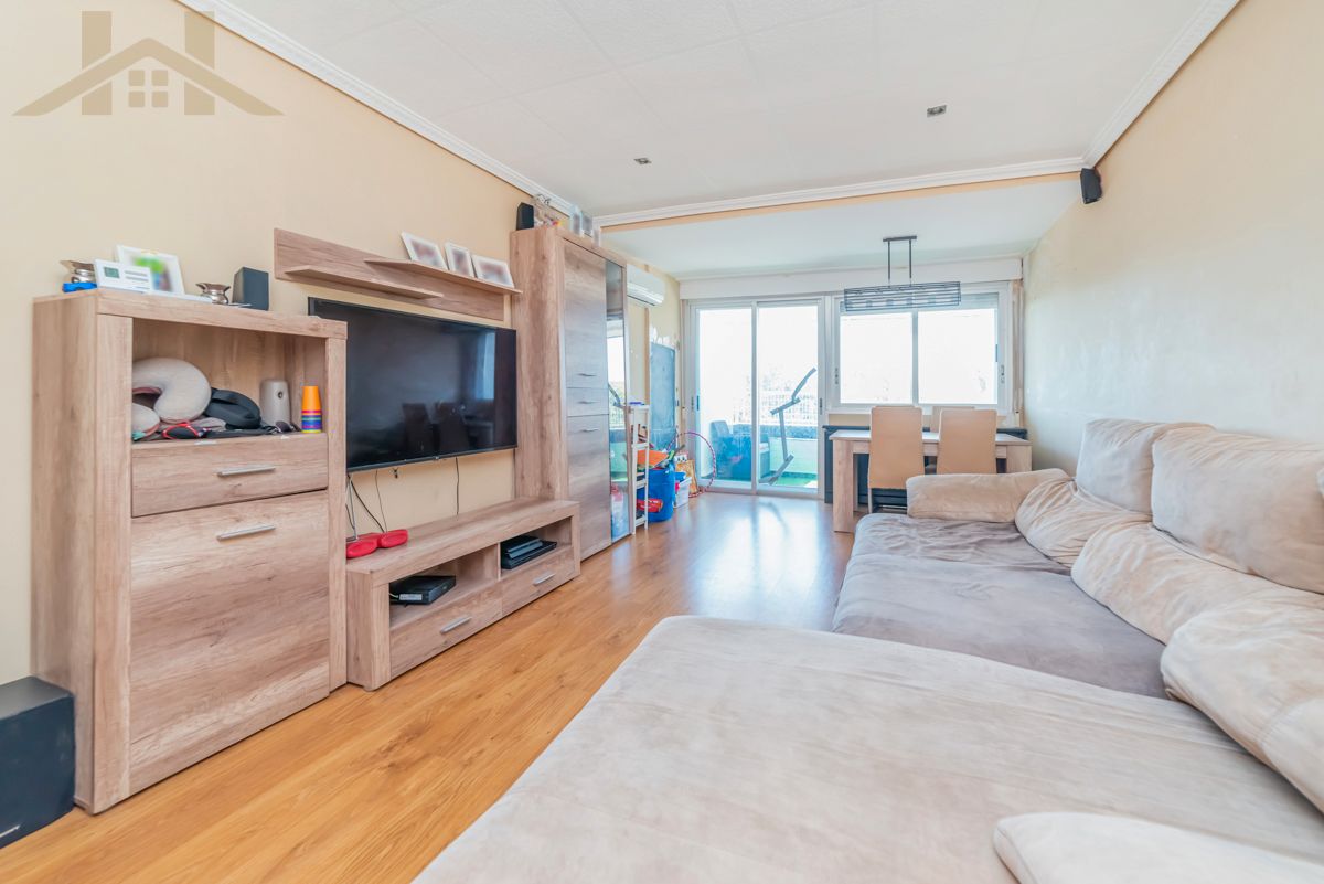 Living room of Flat for sale in San Martín de la Vega  with Air Conditioner and Terrace